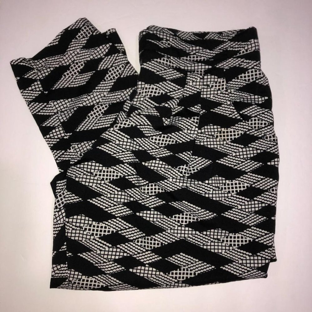 5 for $10 ladies mix nouveau slacks size S